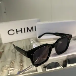 Helt nya solslasögon från chimi  Modell 04 black  