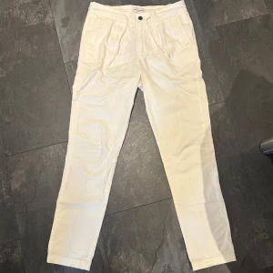 John henric linnebyxa - John henric linnebyxa, storlek 46 (S), skick 9/10 superbra.