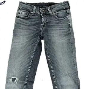 Säljer nu mina jättefina tiger of Sweden jeans i jättebra skick skriv om du har någon fråga