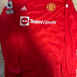 Manchester tröja  - M storlek  Jätte bra skick 