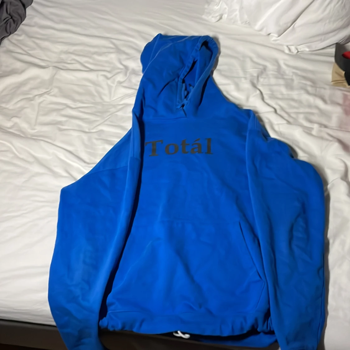 Blå hoodie 