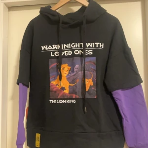 Hoodie - Axel:62cm Längd:65cm Chest:116cm