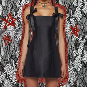 Pixie stardust miniklänning från  Current Mood/Dolls Kill🧚‍♀️ Aldrig använd, bara provat på och var för stor för mig:') Köpt för 600kr och kommer med originalförpackningen☆