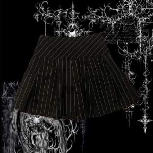 Supergullig kjol, säljer endast pga att jag inte använder. inga defekter. 💓 midjemått: ca 64 cm! !Lånade bilder! 