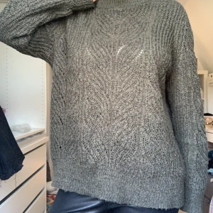 Stickad tröja - Väldigt skön, skriv för flera bilder eller någon annan fråga☺️