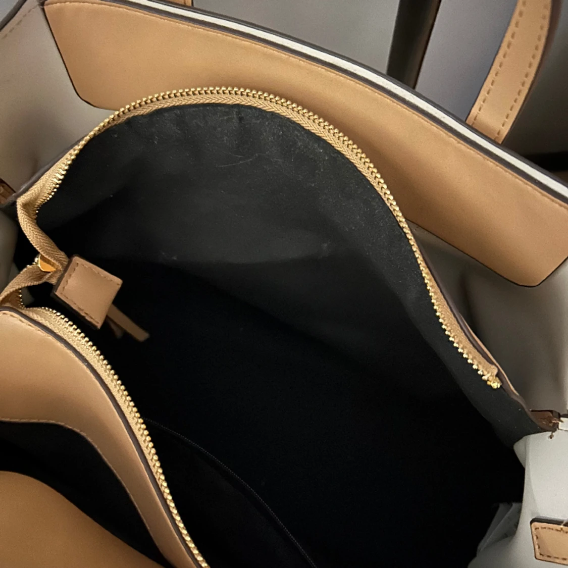 Medel stor väska  - 90