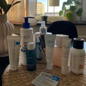 Skönhetsprodukter  - Olika produkter för ett värde av 1500kr. Det är cirka 90% kvar av alla produkter.  Säljer för att jag inte använder dom. Vissa av produkterna har legat i en necessär med en trasig ögonskugga, därav vissa missfärgningar på 2-3 förpackningar. 