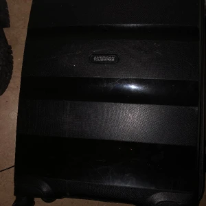 Resväska  - Använder inte , den är i original strlk 