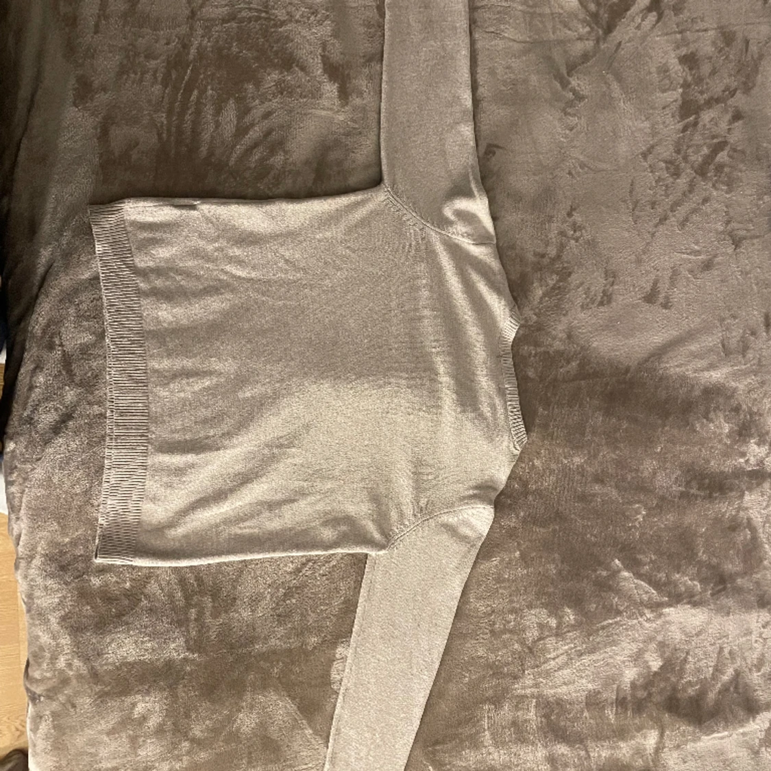 Stickad tröja beige  - 90