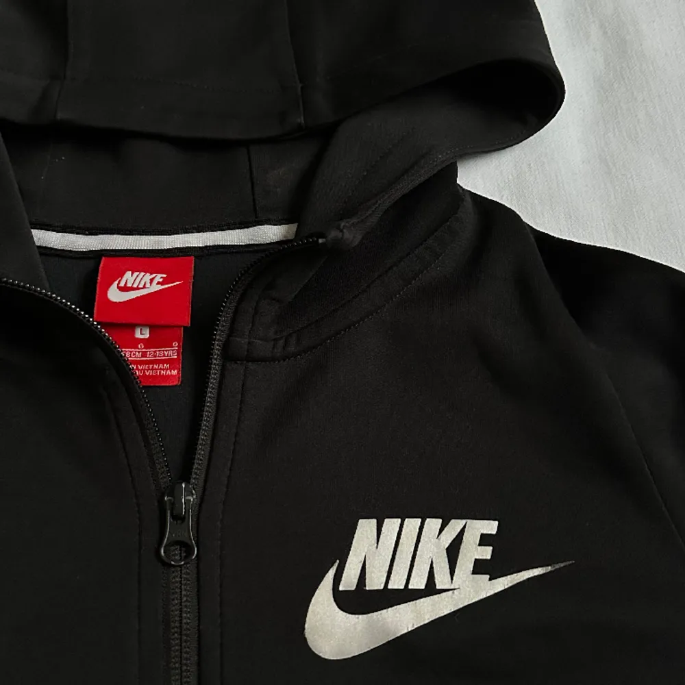 Nike hoodie . Hoodies.