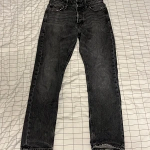 Jeans - Skitsnygga Jack and Jones jeans  Storlek W28 och L30 