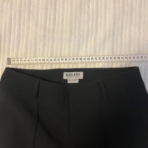 Kostymbyxor  - Från madlady