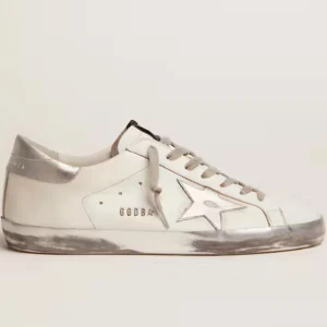 SÖKER golden goose skor - Söker ett par golden goose skor. Måste inte vara denna färg. Skulle gärna vilja byta