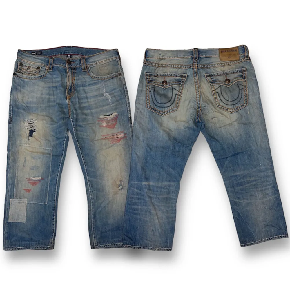 True Religion jeans Ricky fit, Super T stitch. W36 [Ytterbenslängd 90cm] [Innerbenslängd 60cm] [Midja 49cm] [Benöppning 22,5cm]. Jeans & Byxor.