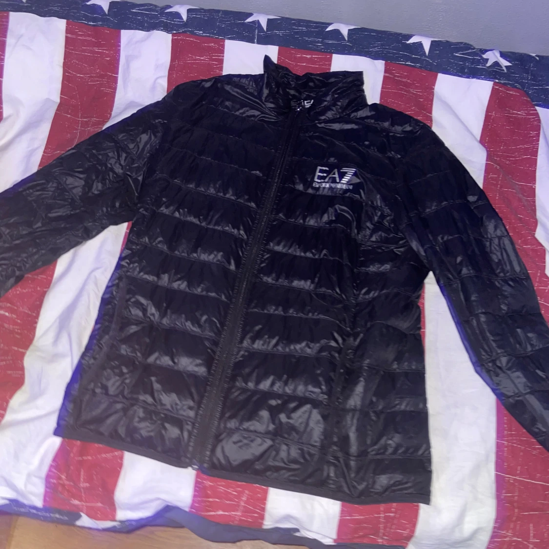 Ea7 jacka storlek L - 90