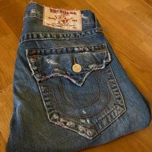 Blåa true religion jeans - Feta trueys, passade int mig, aldrig använts sän köp, 