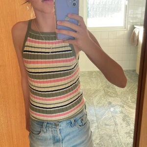  Färgglatt sommar linne! 🌸 - Ett skönt linne som passar perfekt till våren och sommaren! 