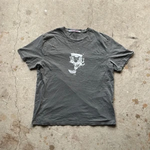 Faded ”Skull Crush” Tees - Screenprinted on carefully selected vintage tees, featuring a broken skull print designed by us.