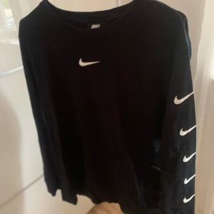 sweatshirt  - sweatshirt från nike🫶🏻