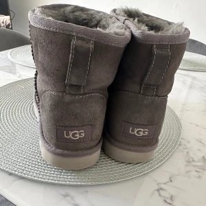 UGG skor - Säljer ett par UGG används fåtal gånger! Priset kan diskuteras 