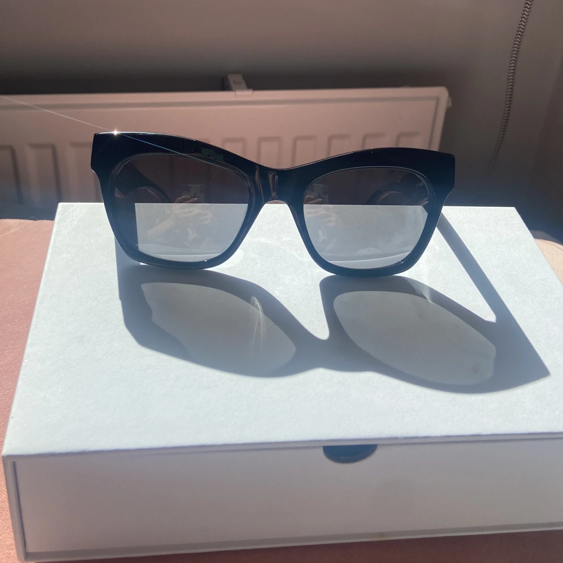 Filippa K/Chimi solglasögon.  - 92