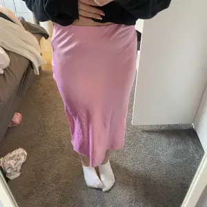 Rosa kjol från chiquelle