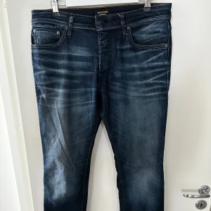 Jeans - Använda men bra skick. Storlek W33/32