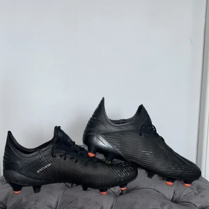 Adidas X18.1 - Adidas X18.1 fotbollsskor som inte längre tillverkas i nyskick i storlek 41 1/3 