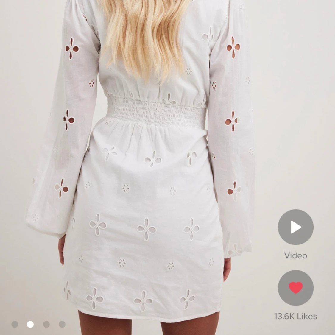 Vit klänning från NA-KD - 90