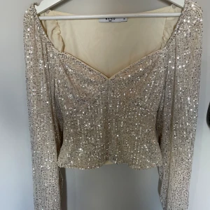 Paljett blus - Aldrig använd 🩷