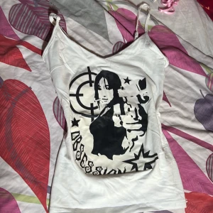 En top som jag gjort själv  - Jag försökte ha den på mig fast den var för stor 😔 fast jag vill hjärna att någon annan skulle kunna ha den 