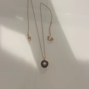 Guld halsband med diamanter  - Ett jättefint halsband i guld och diamanter, har inte orginallpdan men skickar med en annan. Om ingen vill ha den inom en snar framtid tar jag bort anonsen. 