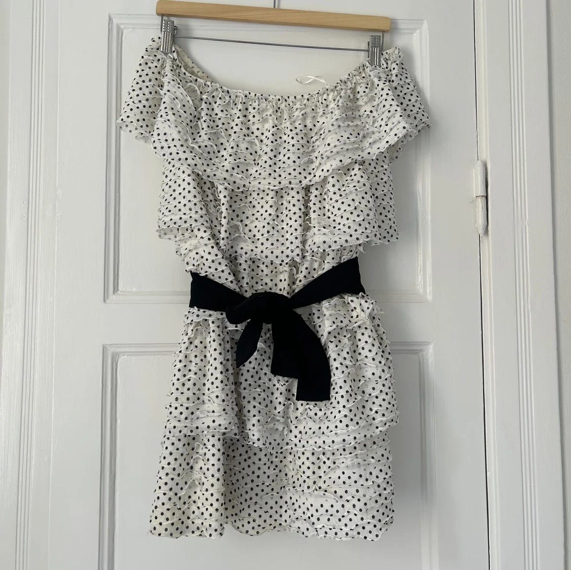 Prickig klänning - 91