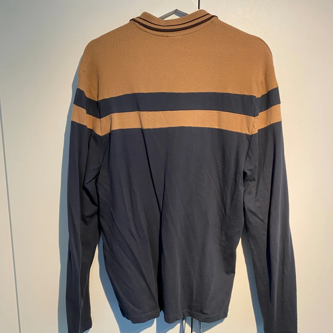 Långärmad Piké från ASOS - 44