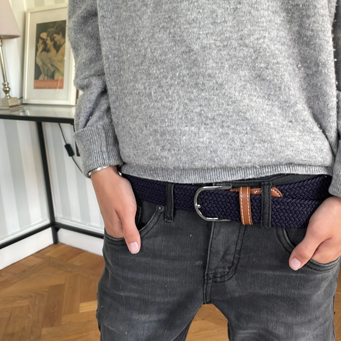 Mörkblått flätatbälte