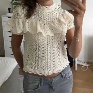 zara topp - super söt zara topp som inte passar mig längre 