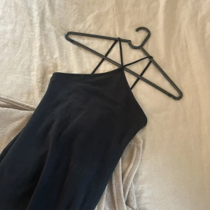 Klänning  - Aldrig använd 