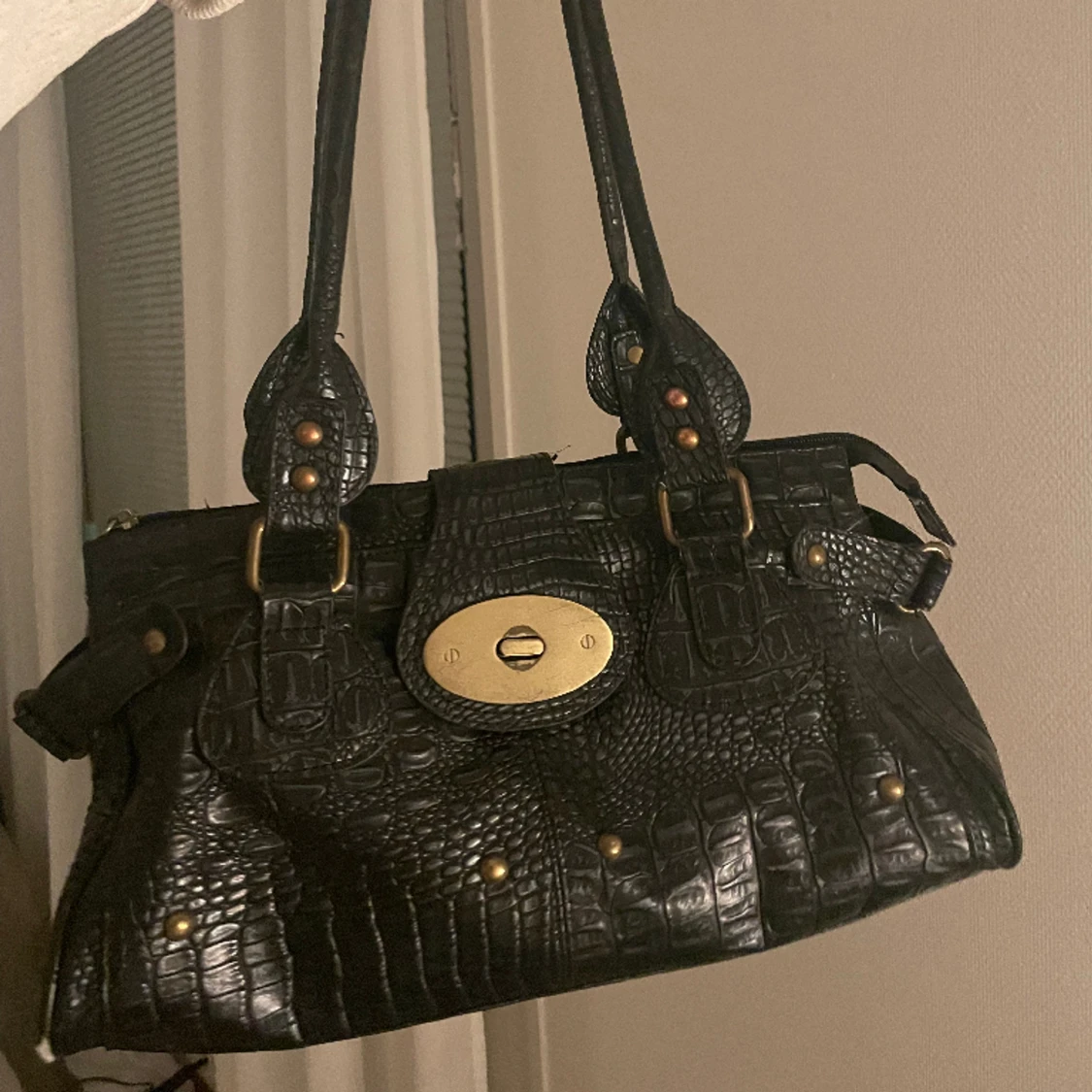 Svart axelväska - 90