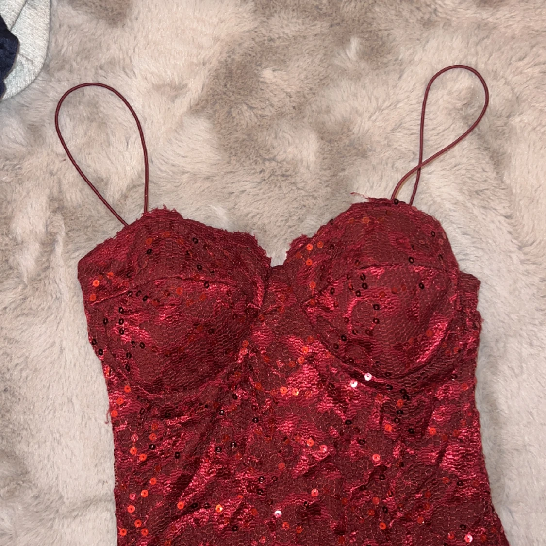 Röd klänning  - 90