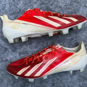 Fotbollsskor - Väldigt bra sick sällsynta skor 