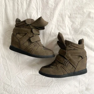 Kilklackar - Knappt använda, bra skick :)