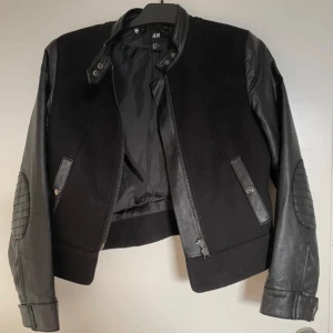 Jacka - Mycket bra skick 