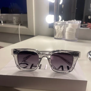 Chimi 04 - Jag säljer mina oanvända Chimi i färgen Grey och modell 04. Inga repor och är i ny skick.