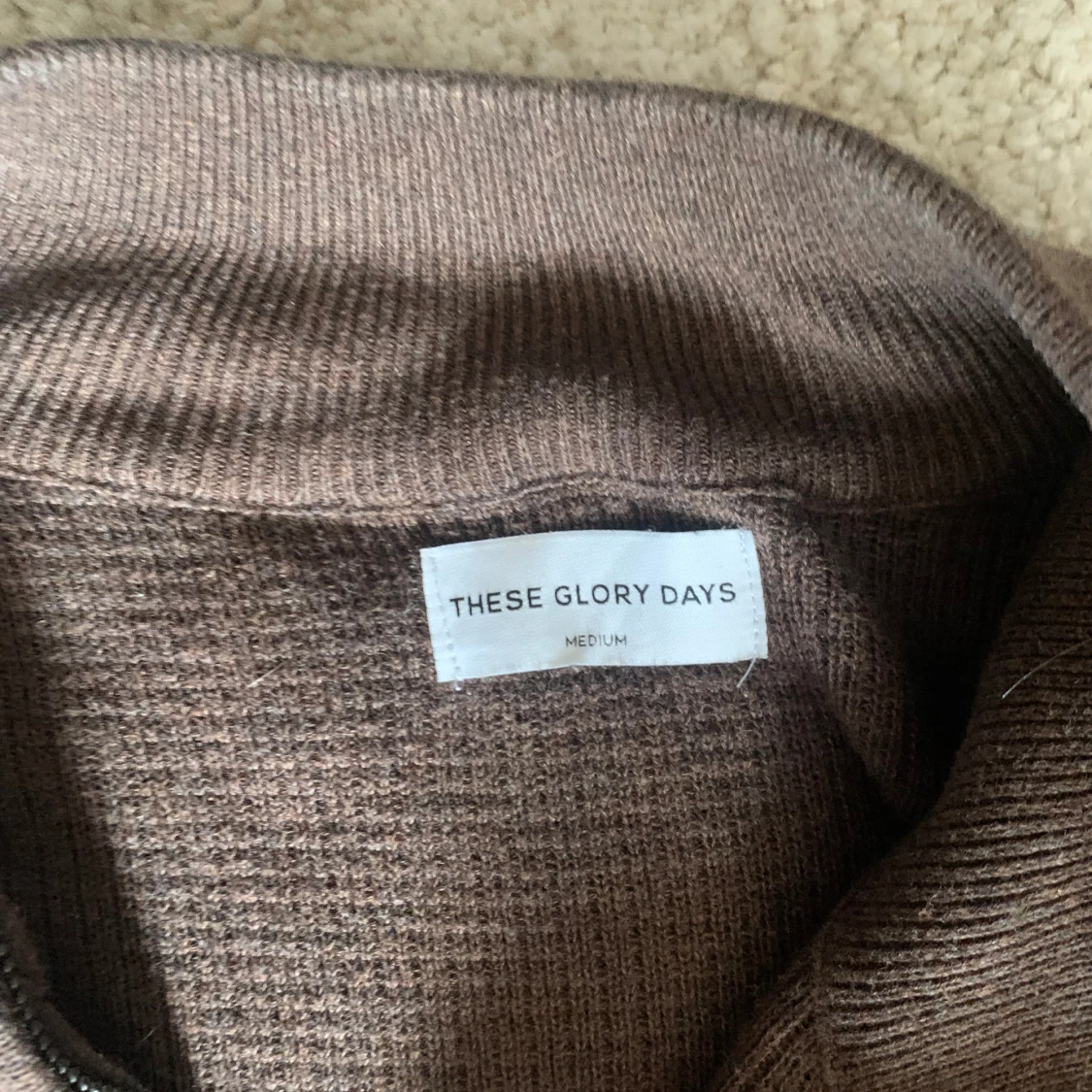 These glory days half-zip - 90