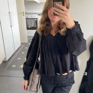 blus - jätte fin blus från Gina tricot💗