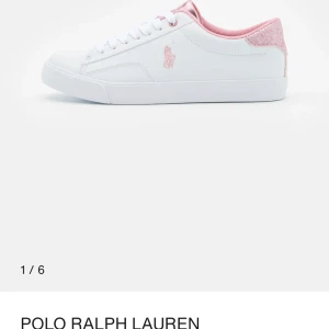 Ralph lauren skor  - Super populära och snygga skor från Ralph Lauren st 39 men skulle säga att dom postar en 38❤️ tvättas innan jag skickar pris sänks vid snabbt köp❤️klippte för 899kr!!