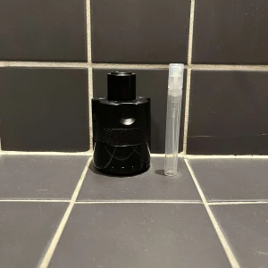 Azzaro the most wanted intense 5 ml - 5 ml sample