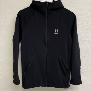 Haglöfs fleece - Haglöfs fleece i storlek S.