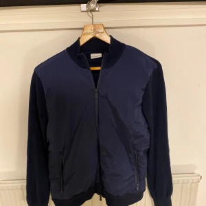 John henric cardigan - En cardigan jag aldrig använt, köpt på butik 