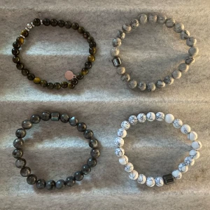 Bybilgren armband - Armbanden kostar 99kr styck Skick: knappt använda  Skriv för mer bilder och info